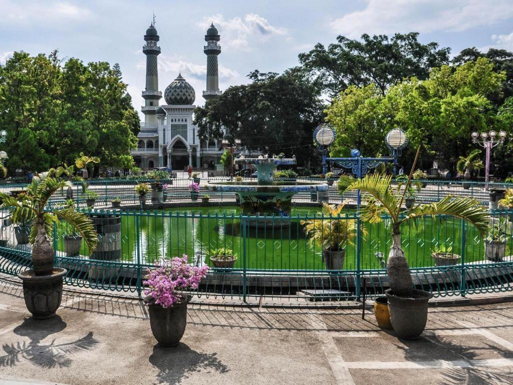 Hotel Oyo 643 Al Thalib 8 Syariah Malang Zewnętrze zdjęcie