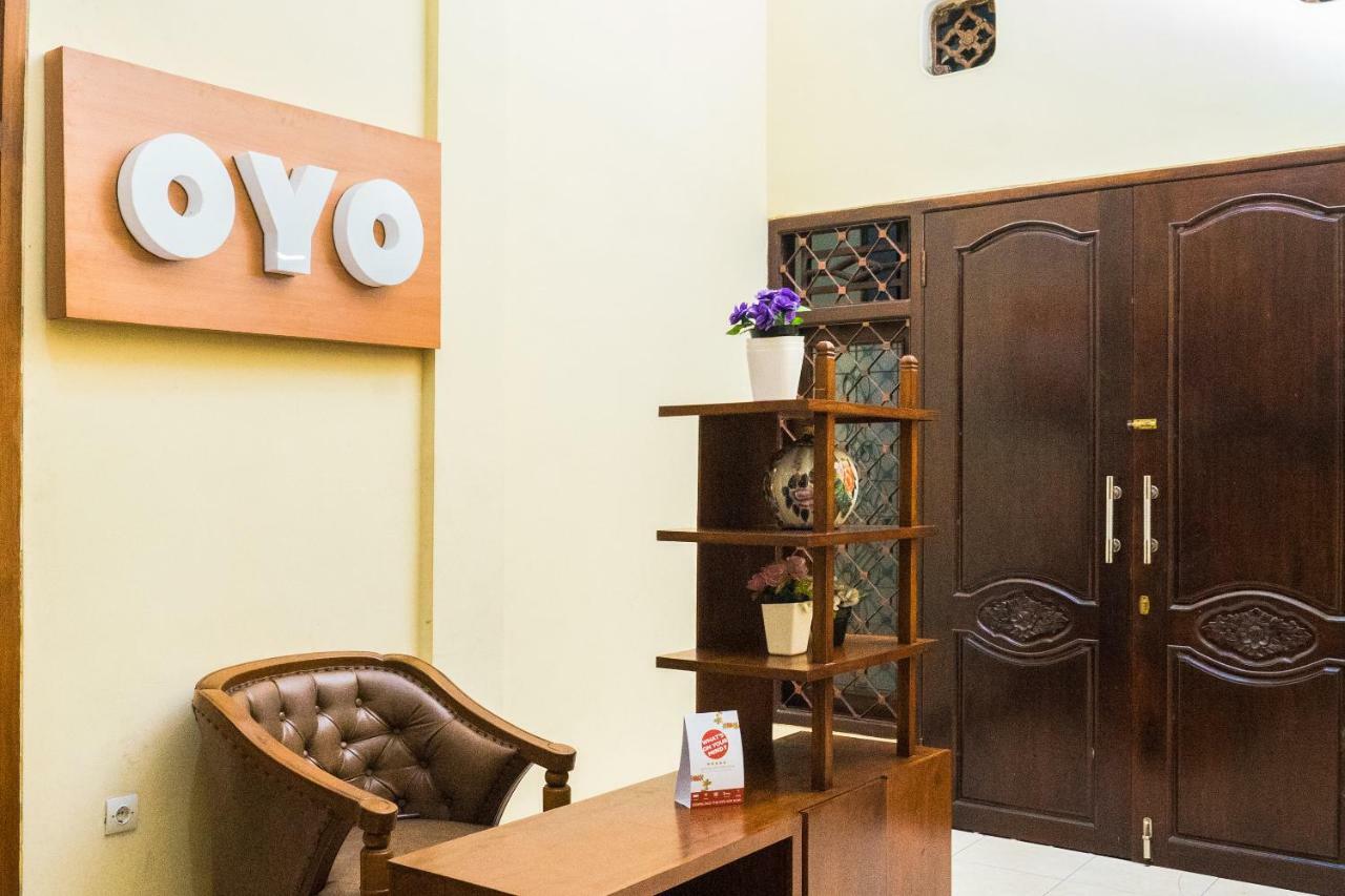 Hotel Oyo 643 Al Thalib 8 Syariah Malang Zewnętrze zdjęcie