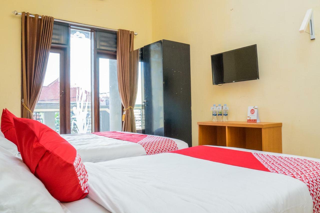 Hotel Oyo 643 Al Thalib 8 Syariah Malang Zewnętrze zdjęcie
